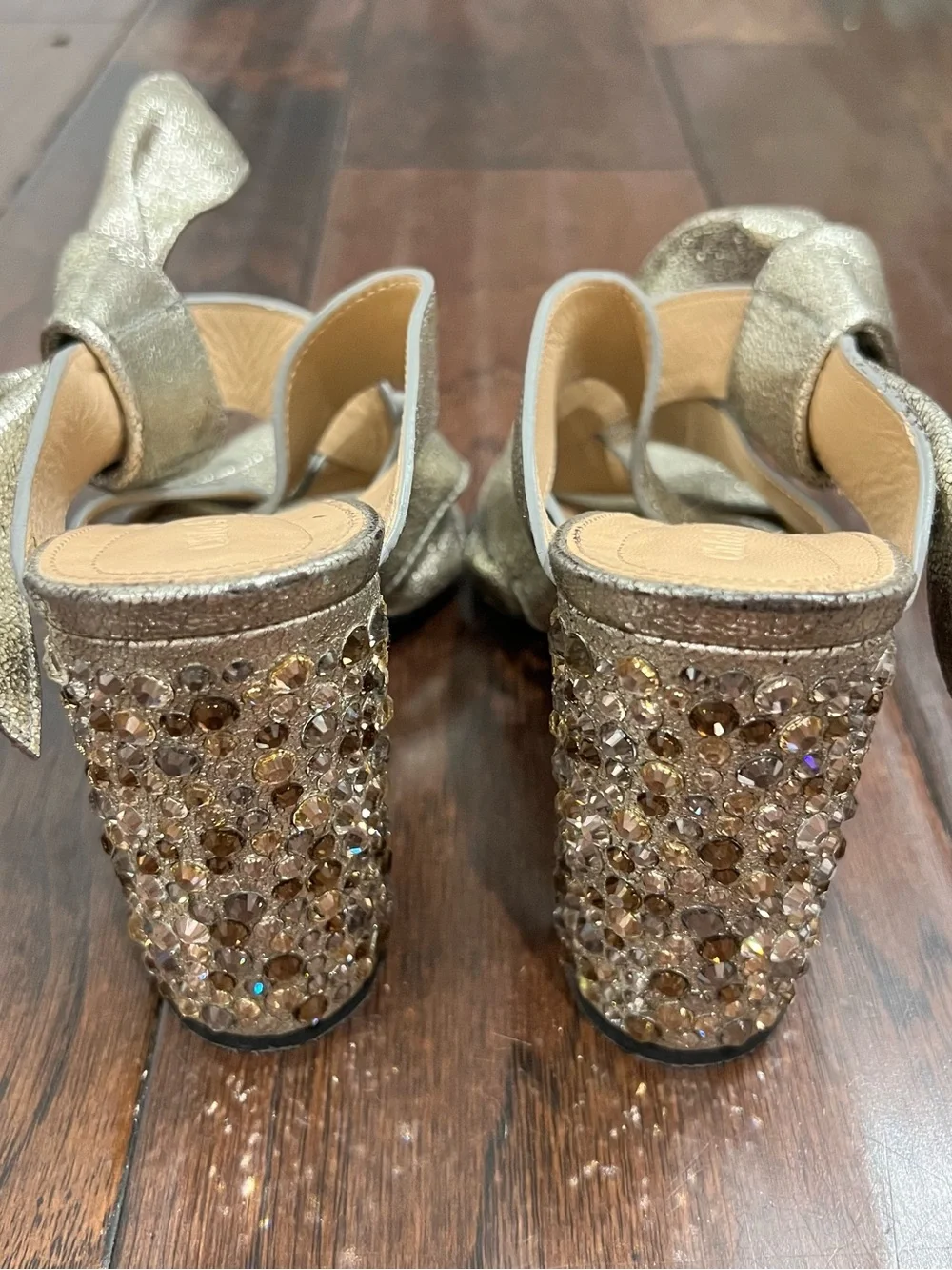 Authentic CHLOE Nellie Crystal Embellished Top Knot Block Sandal Grey Glitter